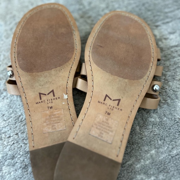 MARC FISHER Bryte 2 Ball Studded Slide Sandals Size 7M Summer Beach Outdoor - Picture 9 of 9